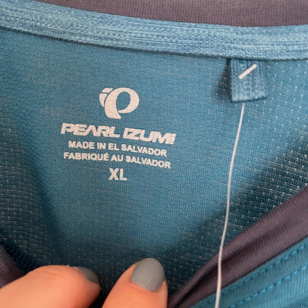 Pearl Izumi Canyon LS Jersey 🚴 - Picture 4 of 4